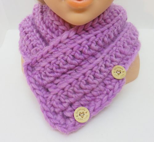 tour de cou en laine rose